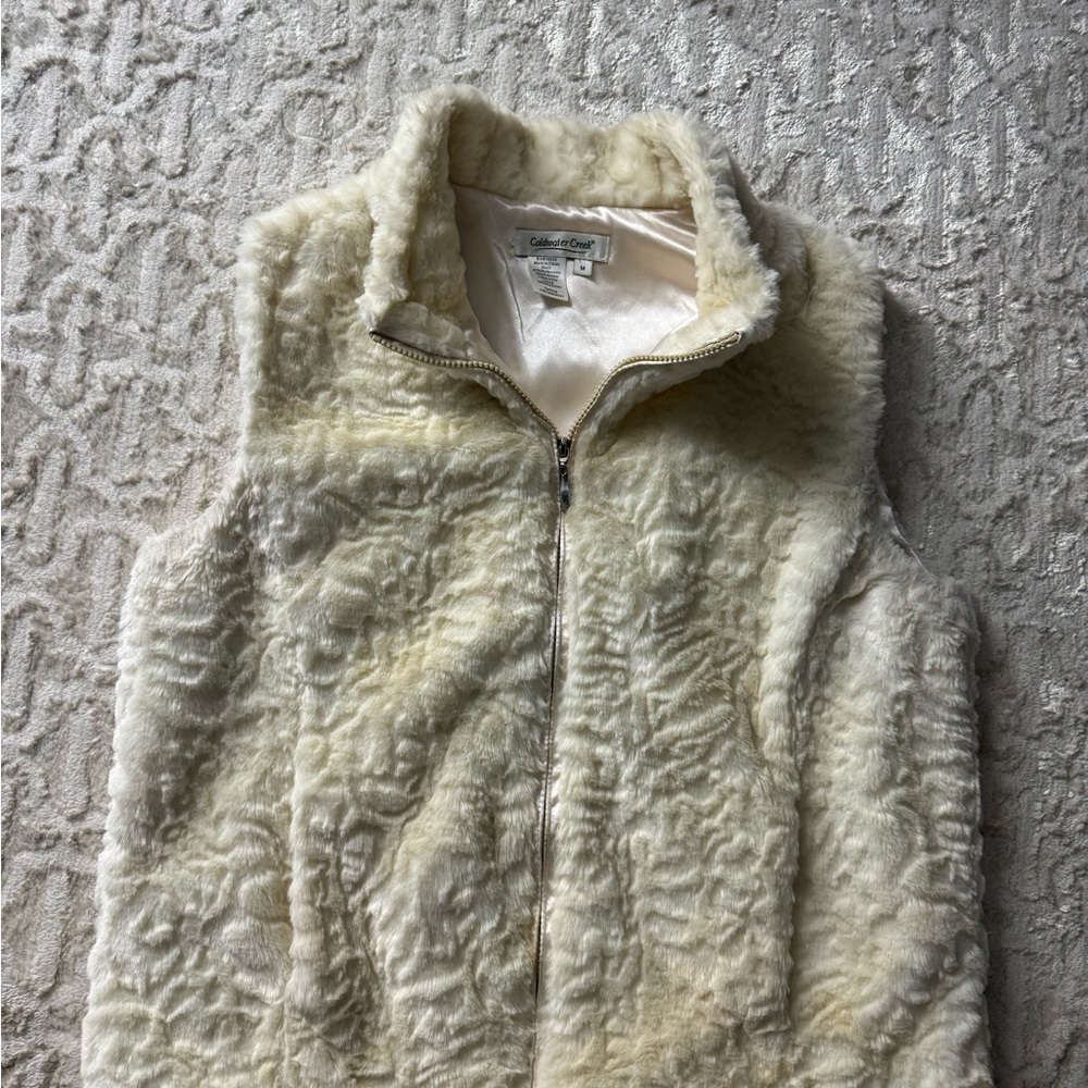 Coldwater Creek Cream Fleece Vest size medium. - Picture 1 of 3
